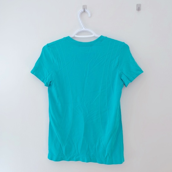 Turquoise Athletic Top - Picture 3 of 3